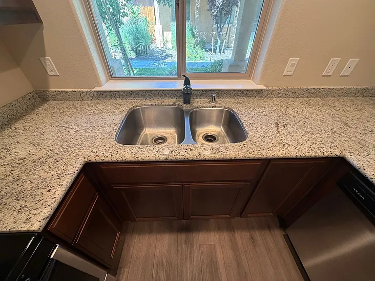 1194 Velarde Cir — Photo 18
