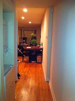 3rd image of 609 W Belmont Ave