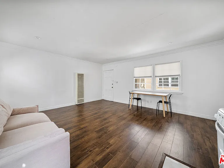 1238 S Beverly Glen Blvd #15 — Photo 6