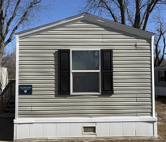 17 Amos Valley Dr — Photo 2