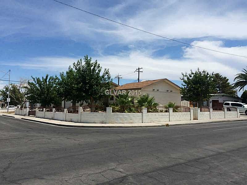 1st image of 1901 Las Verdes St