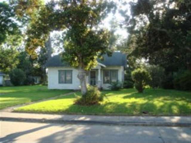2nd image of 1524 Nall St