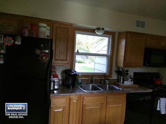 Kitchen even a dishwasher