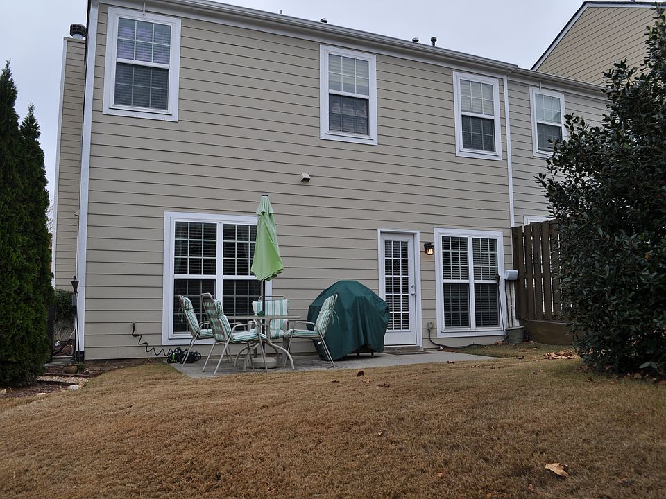 Exterior Rear