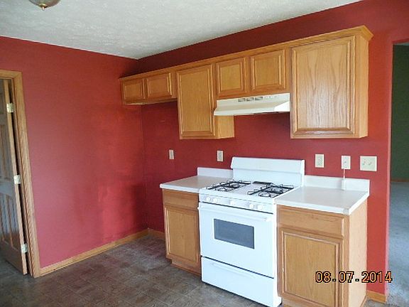 3rd image of 5113 Windrush Dr