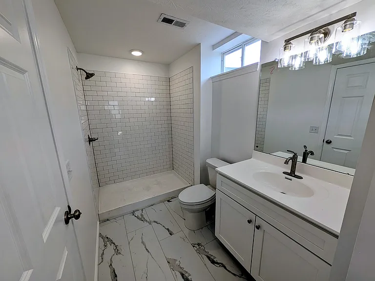 128 Kelly Dr — Photo 18