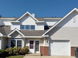 931B Buccaneer Dr, Glenview, IL 60026
