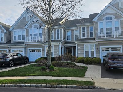 8 Symphony Drive, Lake Grove, NY, 11755