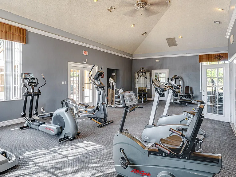 1068 N Benoist Farms Rd #312 — Photo 15