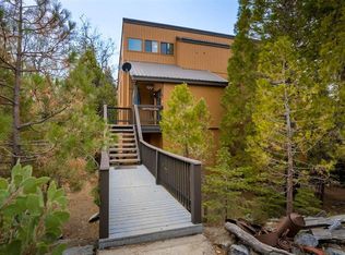 40720 Oakwoods Ln, Shaver Lake, CA