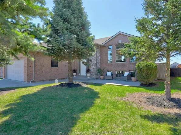 861 Southwood Dr, Lakeshore, ON N8L 1G1