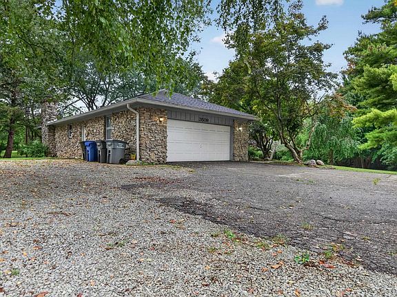 4th image of 3509 S Albright Rd