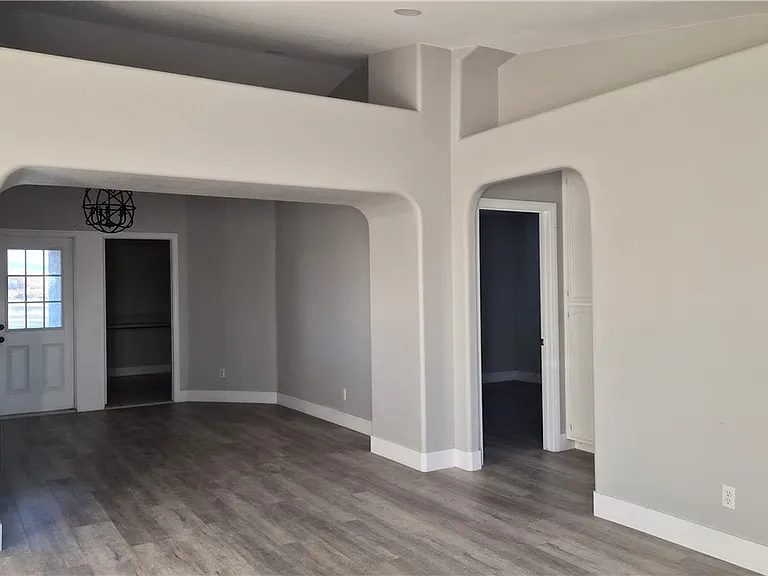 5271 Deanna St — Photo 5