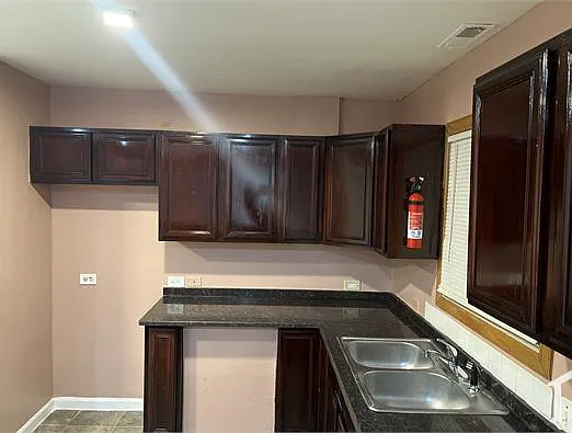 1407 E 71st Pl #1 — Photo 7