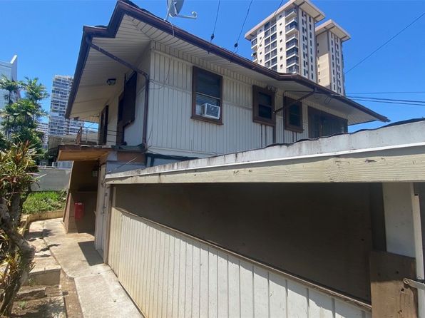 honolulu-hawaii-82426513 picture