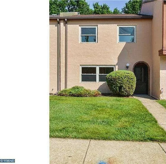 3 bed, 2.5 bath, 1500 sqft, $2,150 — Photo 2