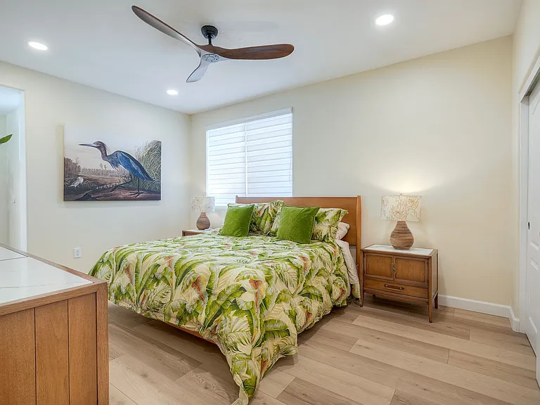 823 Kalpati Cir — Photo 20
