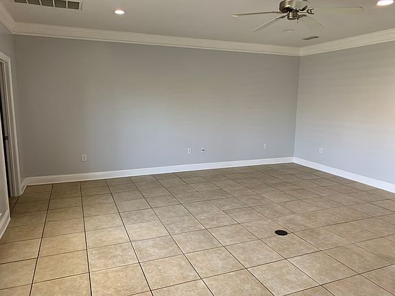 4th image of 1805 Geerkin St APT 11