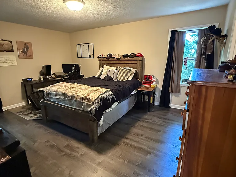 51 Georgia Ave — Photo 6
