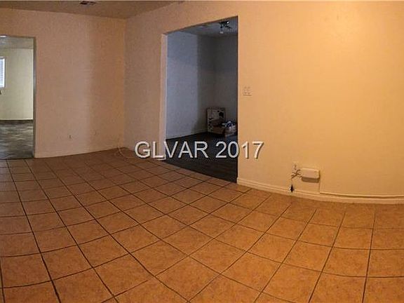 5th image of 1133 Norman Ave