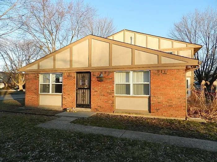 3255 Lupine Dr photo 1