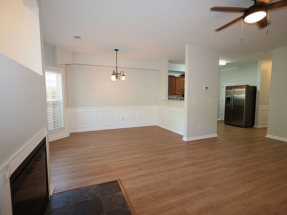 5th image of 3811 Thayer Trce