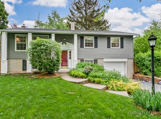 0N367 Peter Rd, Winfield, IL 60190