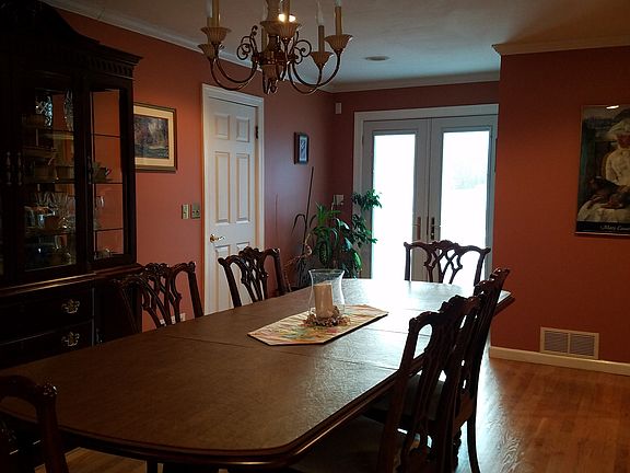 Family Room/Dining Room
