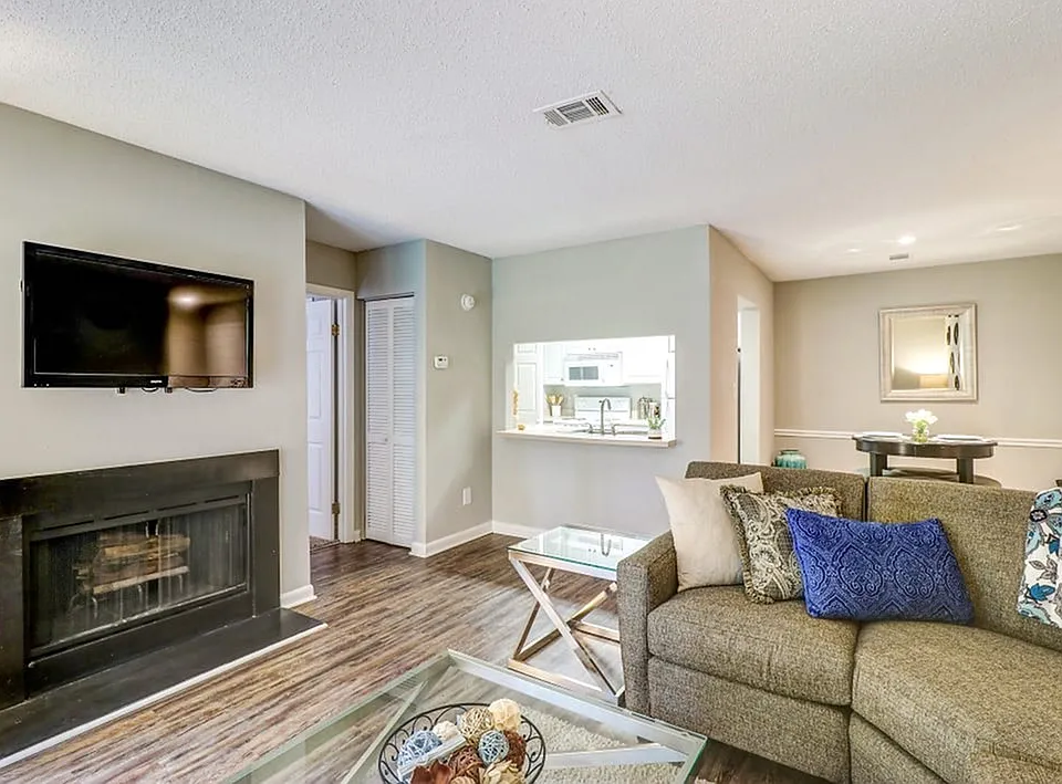 Woodhill Apartments