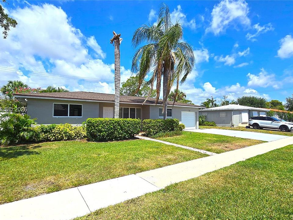 1st image of 909 SW 9th Ave