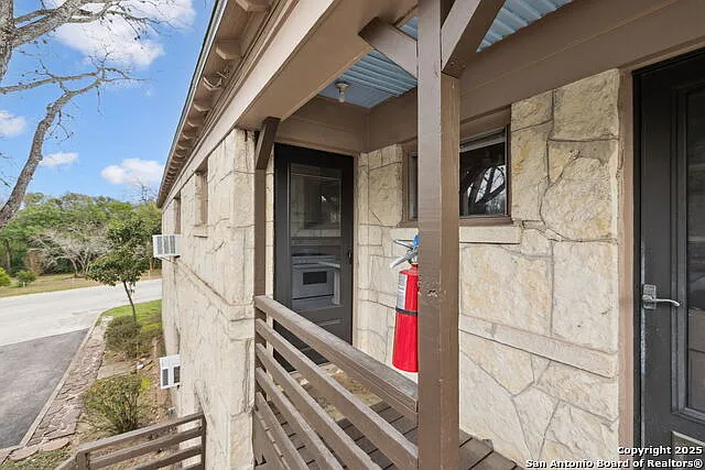 515 E Olmos Dr #4 — Photo 23