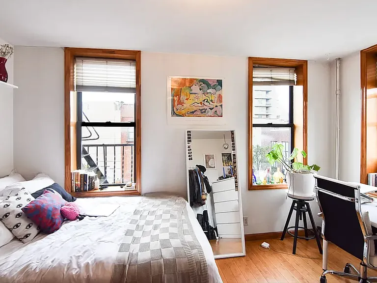 185 Bedford Ave #10 — Photo 2