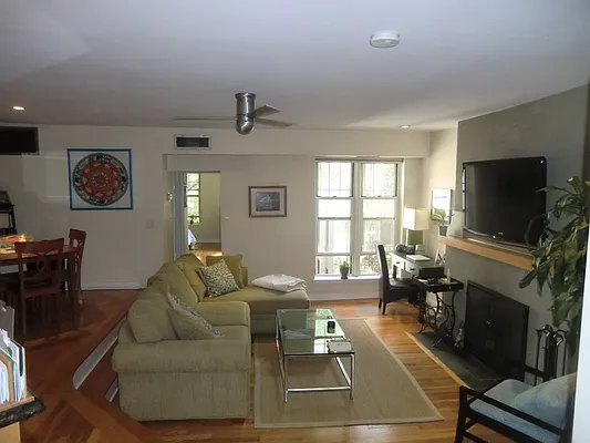 Sold by Barlavi Inc. | media 16
