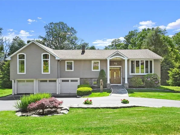 44 Hamlin Road, Mahopac, NY 10541