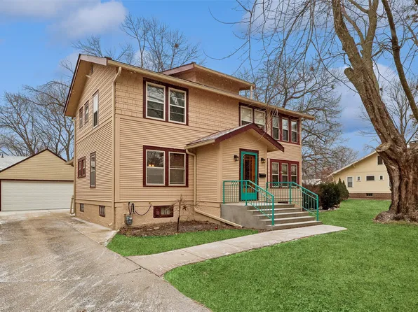 1343 43rd St, Des Moines, IA 50311