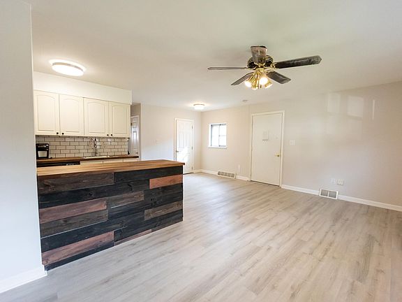 2nd image of 924 Lawnton Ter APT A