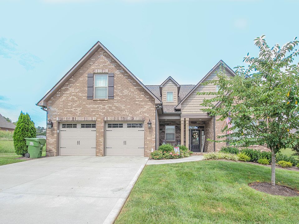 1st image of 2117 Leah Ln