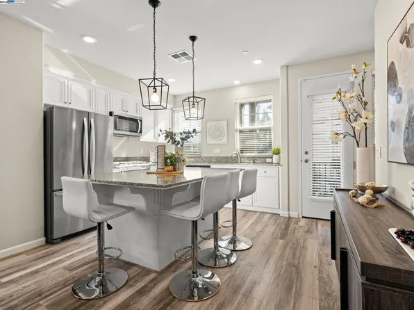 101 Sunswept Ct, Hayward, CA 94544