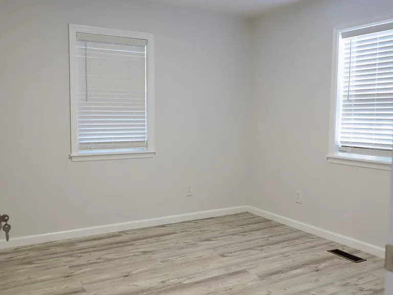 610 Southgate Ave — Photo 6
