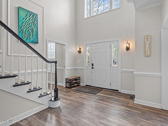 5th image of 1108 Sheffield Court