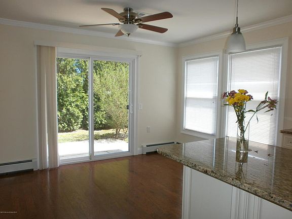 5th image of 10 Olstins Ct