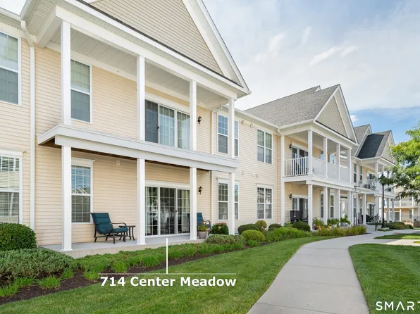 714 Center Meadow Lane #714, Danbury, CT 06810