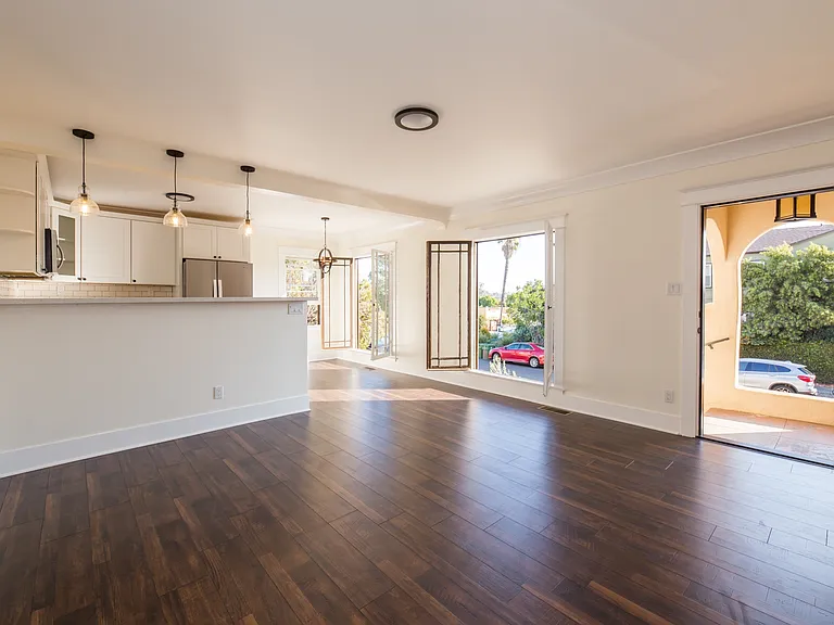 4439 Clarissa Ave — Photo 7