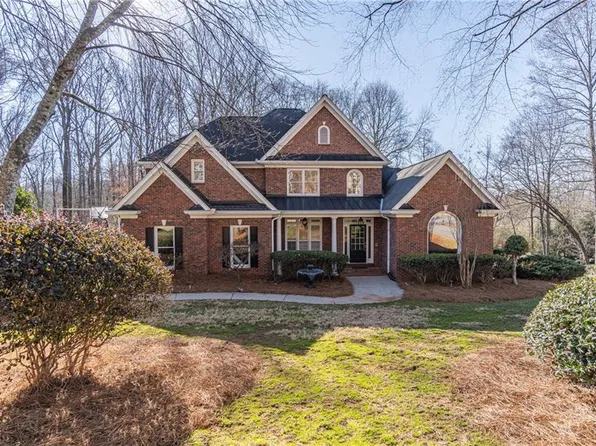 2055 Woods River Ln, Duluth, GA 30097