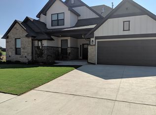 4512 Vista Dr, Norman, OK 73071