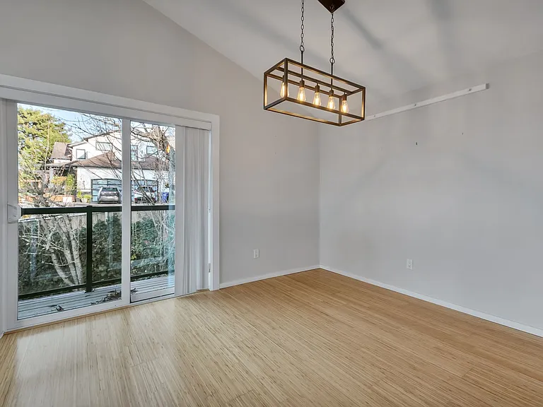 1058 California Ln SW — Photo 22