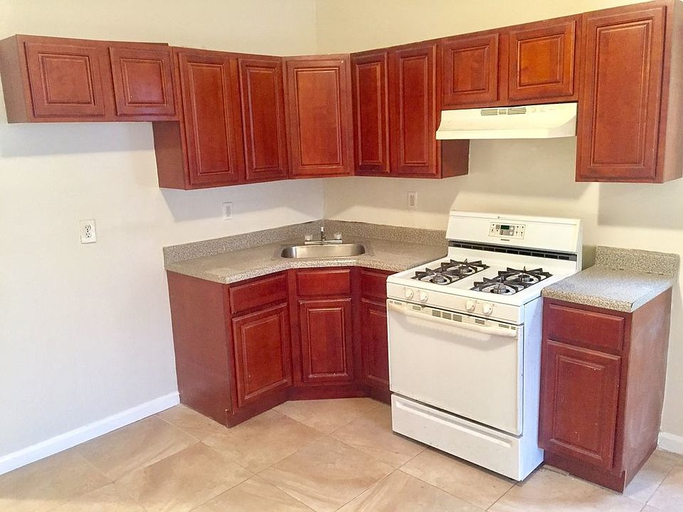 1st image of 182 W End Avenue # Second Floor