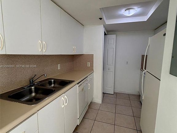 4th image of 2415 NW 16th Street Rd #1-207