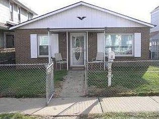 1st image of 4452 Lincoln Ave