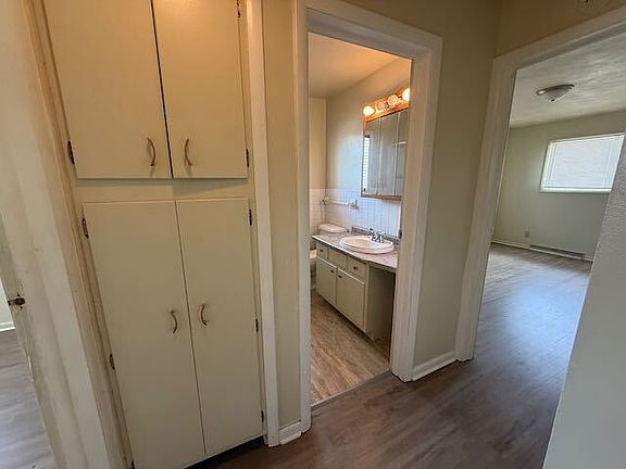 5th image of 3822 N Sheridan Knolls Ct